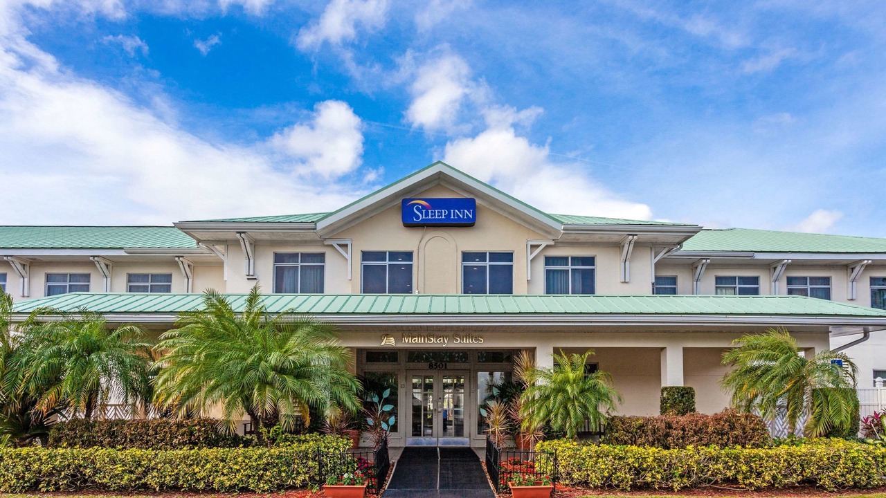 Photo of Buildings in Port Saint Lucie