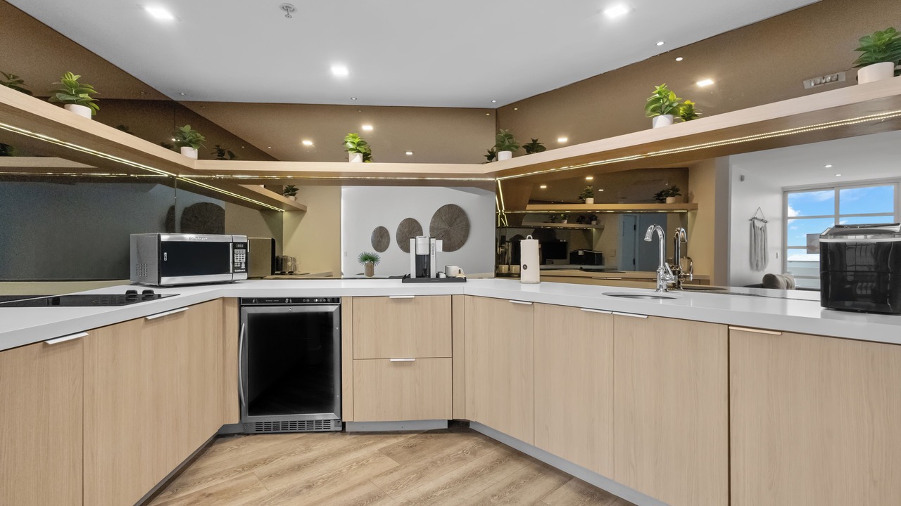 Photo of Kitchen in Flamingo/Lummus