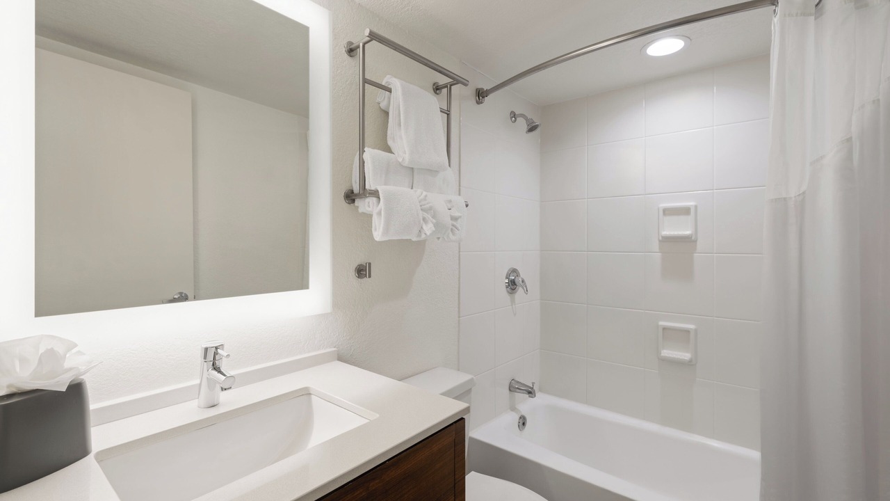 Photo of Bedroom in Miami Springs