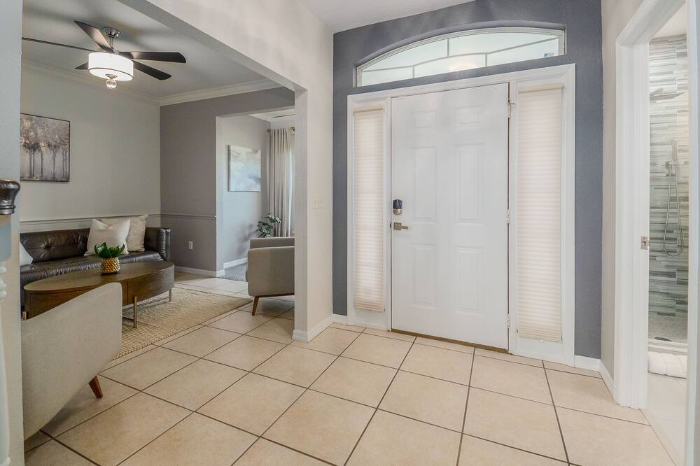 Photo of Bathroom in Auburndale