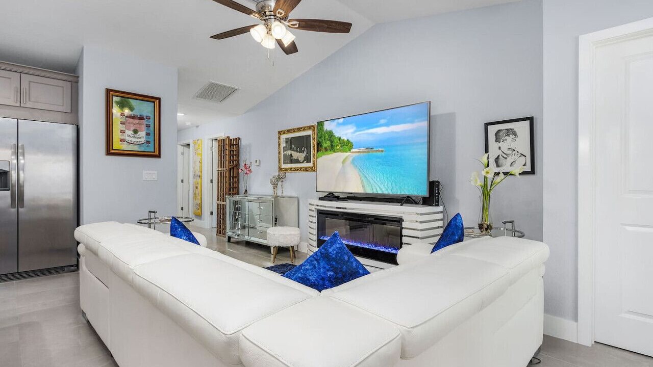 Photo of Livingroom in Diplomat
