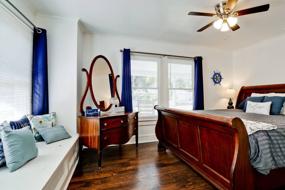 Photo of Bedroom in Bradenton