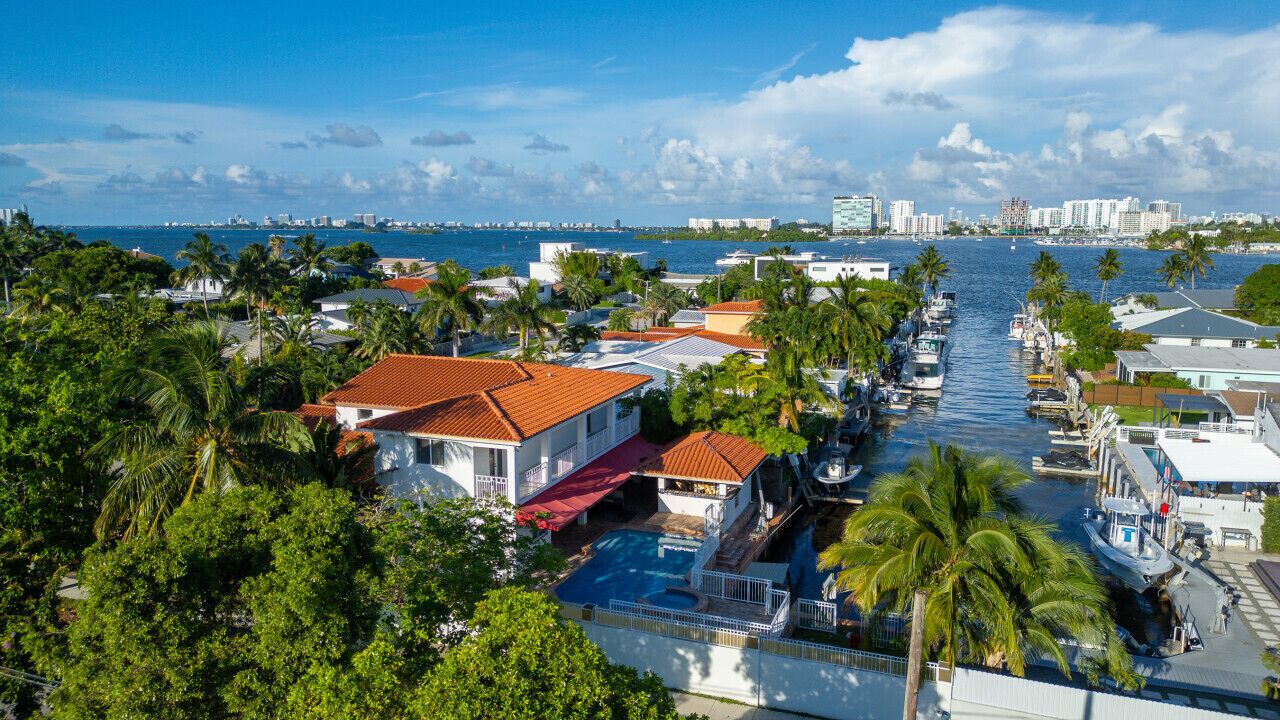 Photo of Outdoor in Northeast Miami