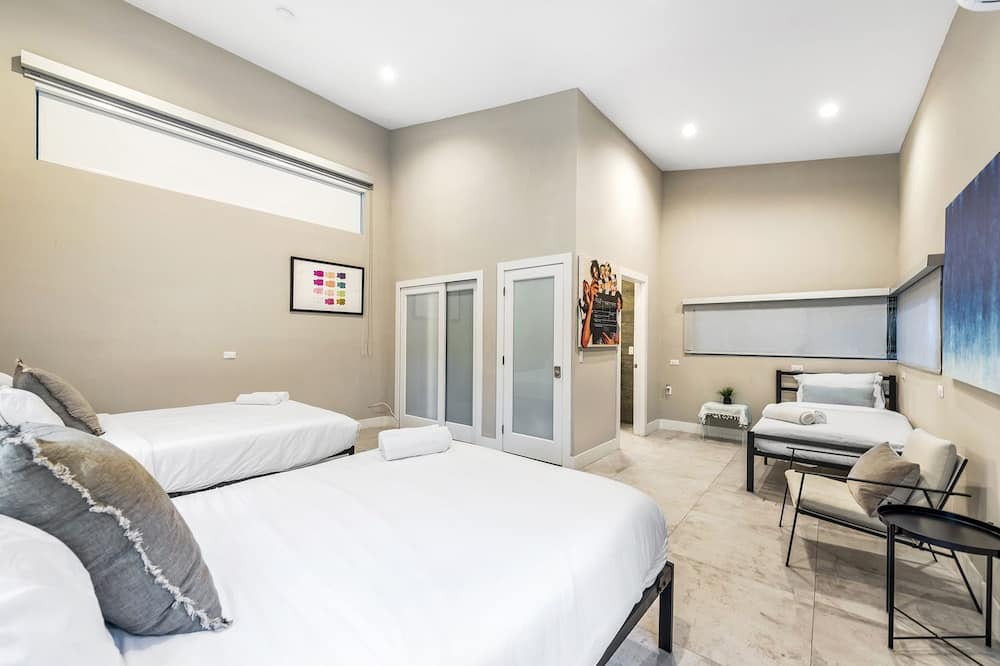 Photo of Bedroom in Northeast Coconut Grove