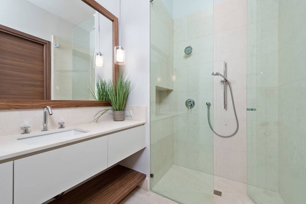 Photo of Bathroom in Northeast Miami