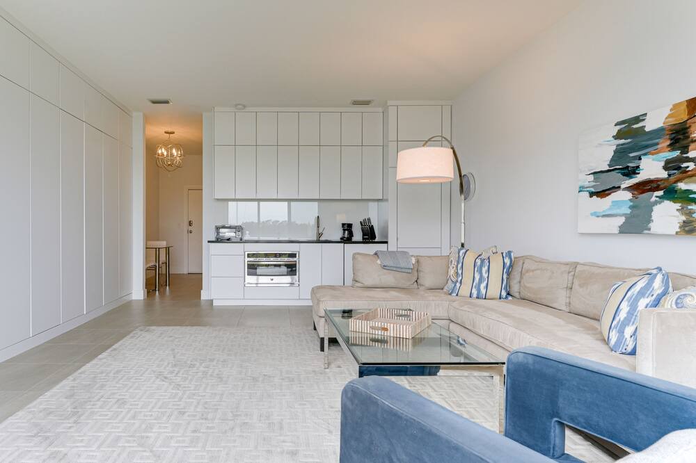 Photo of Livingroom in Osprey