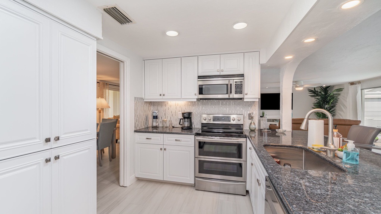 Photo of Kitchen in Lochmoor Waterway Estates