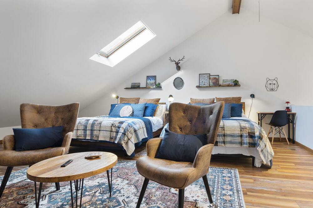 Photo of Livingroom in Vernon