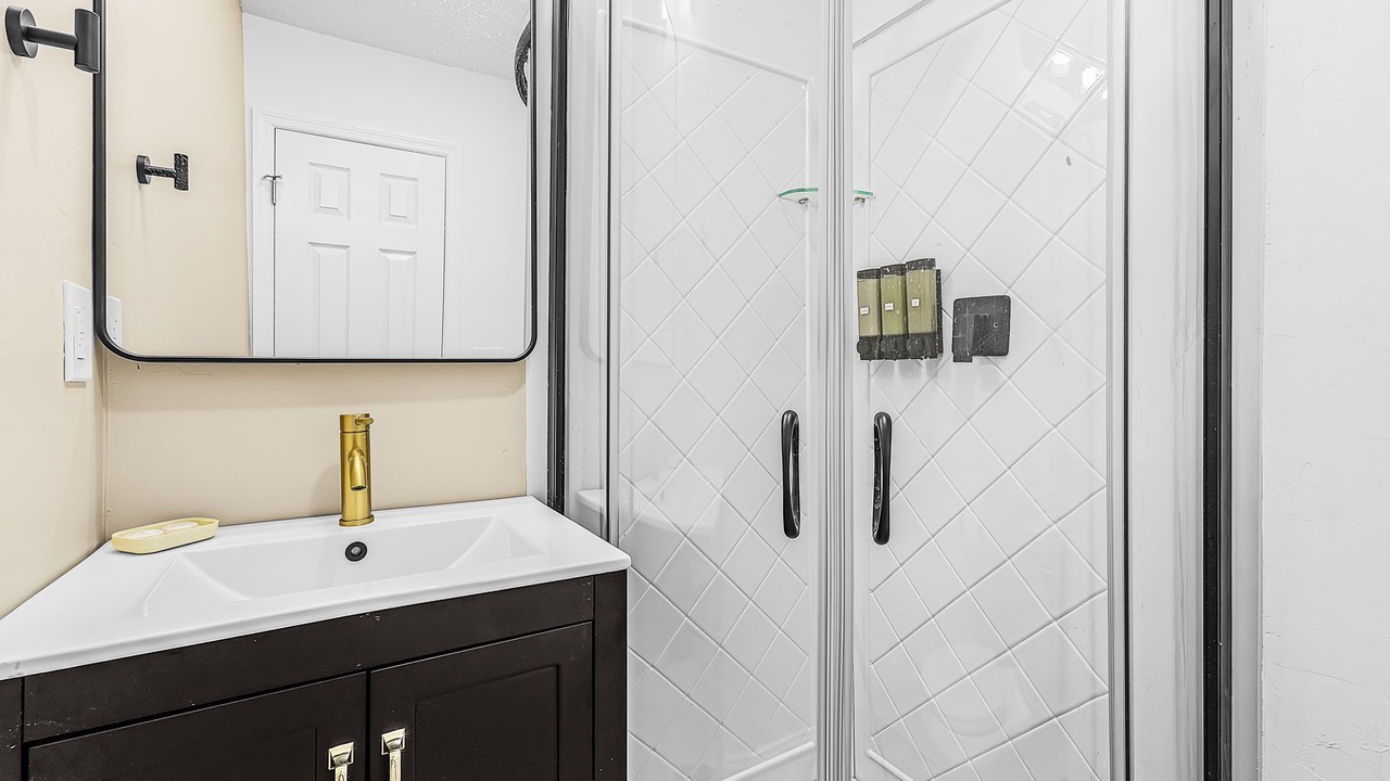 Photo of Bathroom in Tice