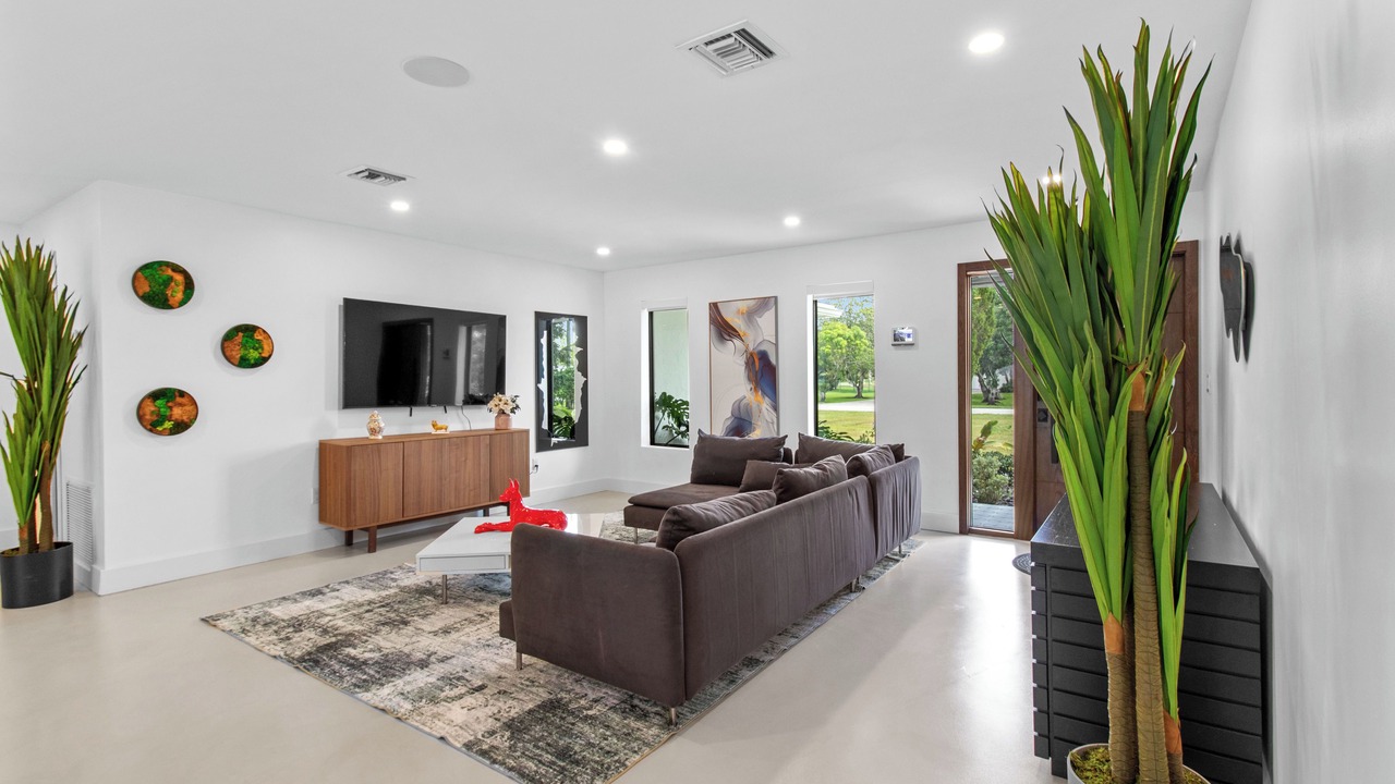 Photo of Livingroom in Davie