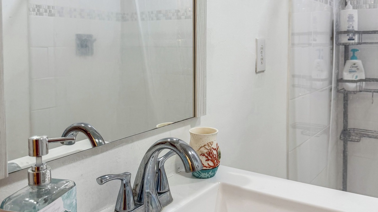 Photo of Bathroom in Lehigh Acres