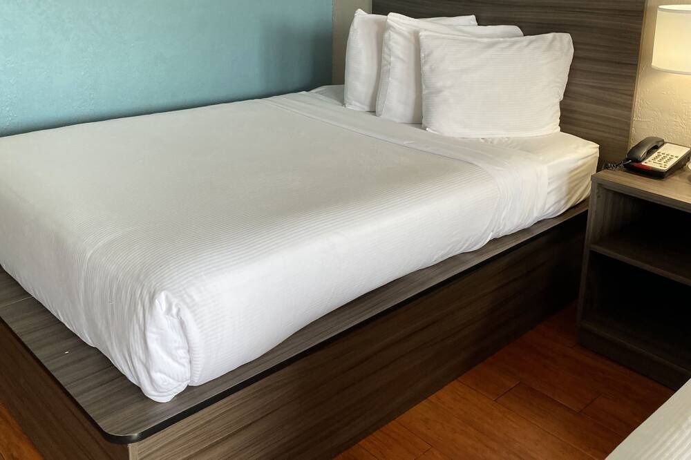 Photo of Bedroom in June Park