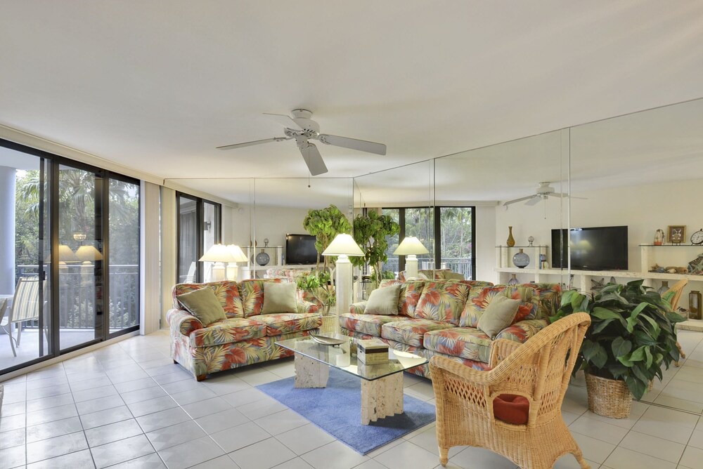Photo of Livingroom in Key West