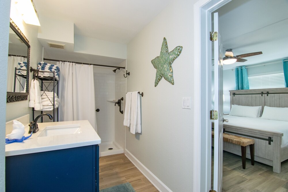 Photo of Bedroom in Holmes Beach