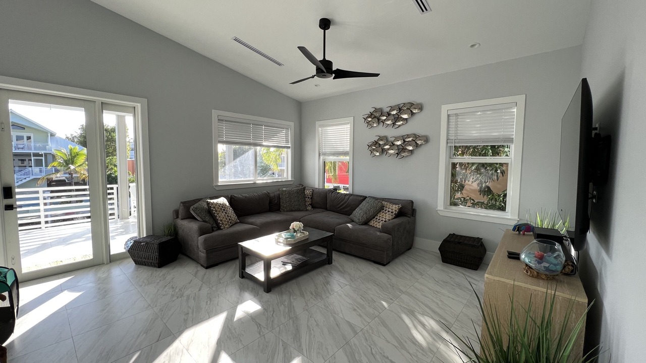 Photo of Livingroom in Indian Waterways