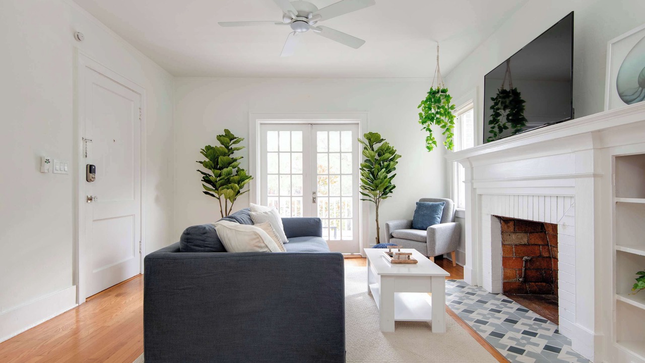 Photo of Livingroom in SoHo