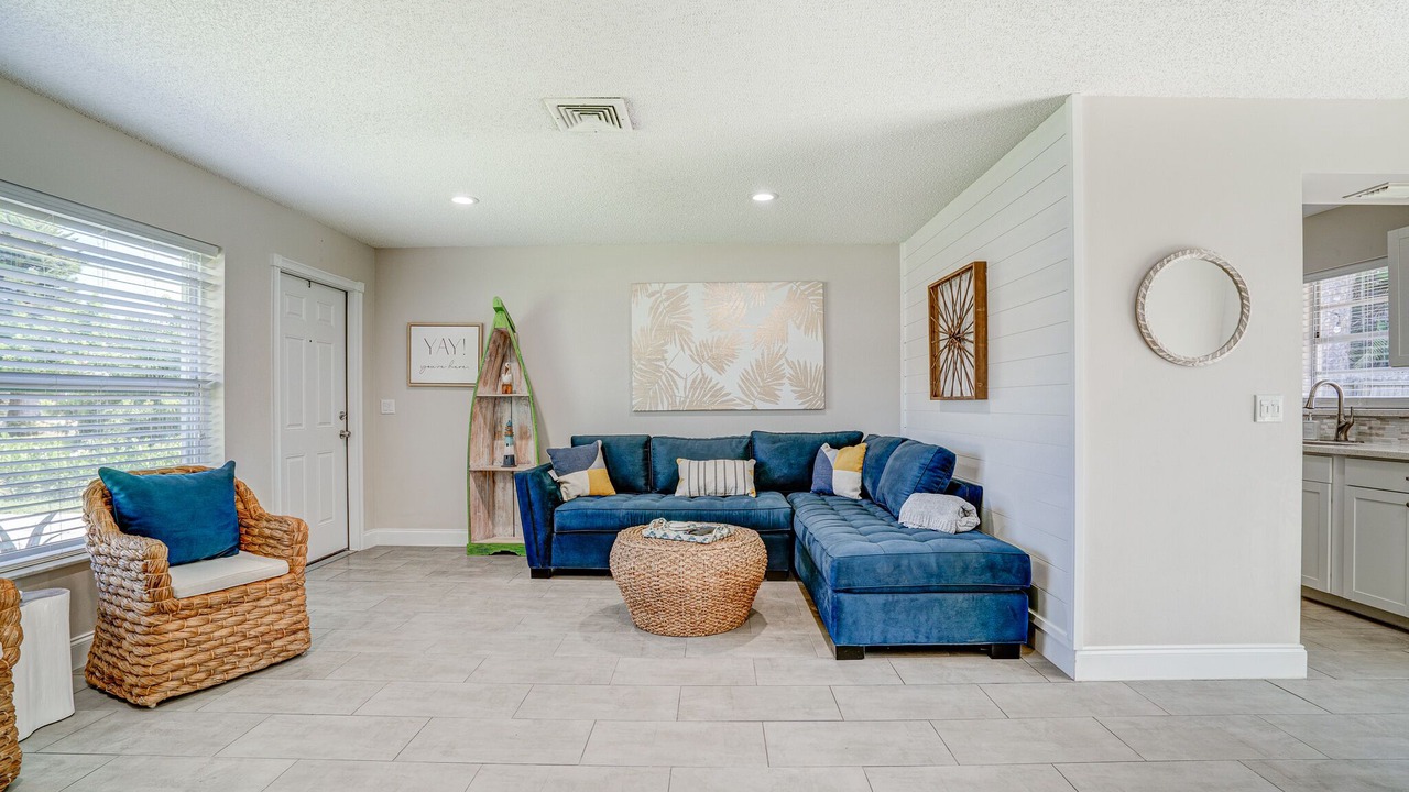 Photo of Livingroom in Stuart