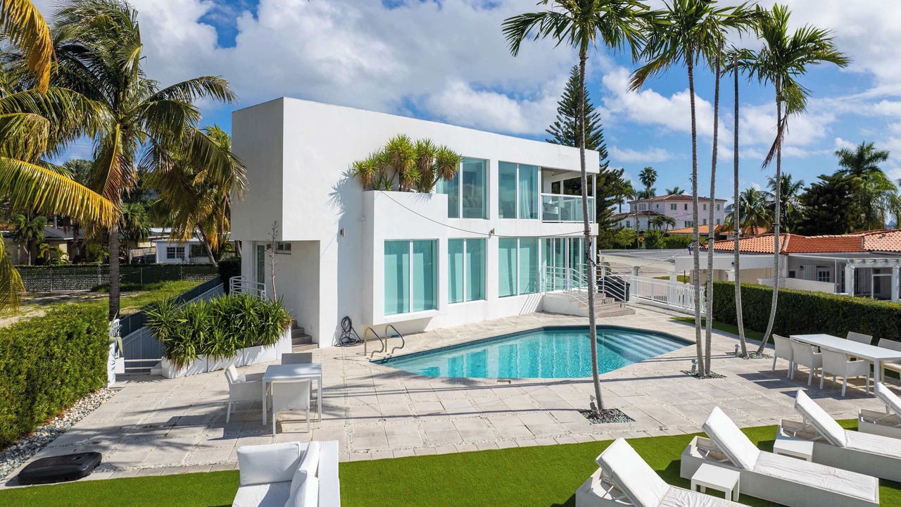 Photo of Outdoor in North Bay Village