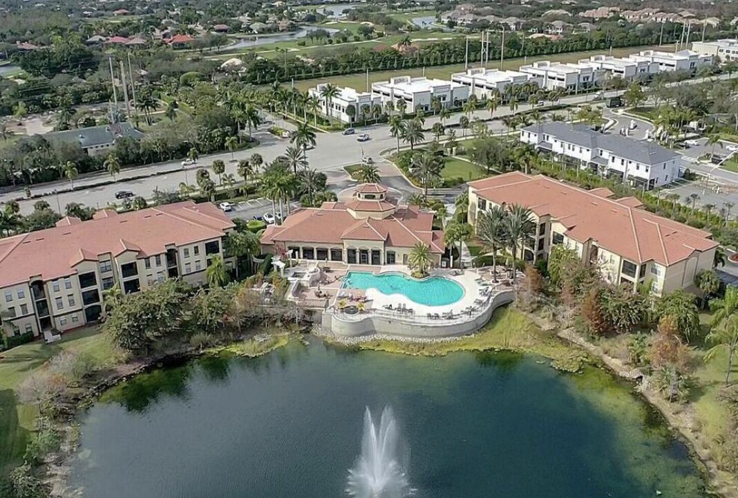 Photo of Outdoor in Naples