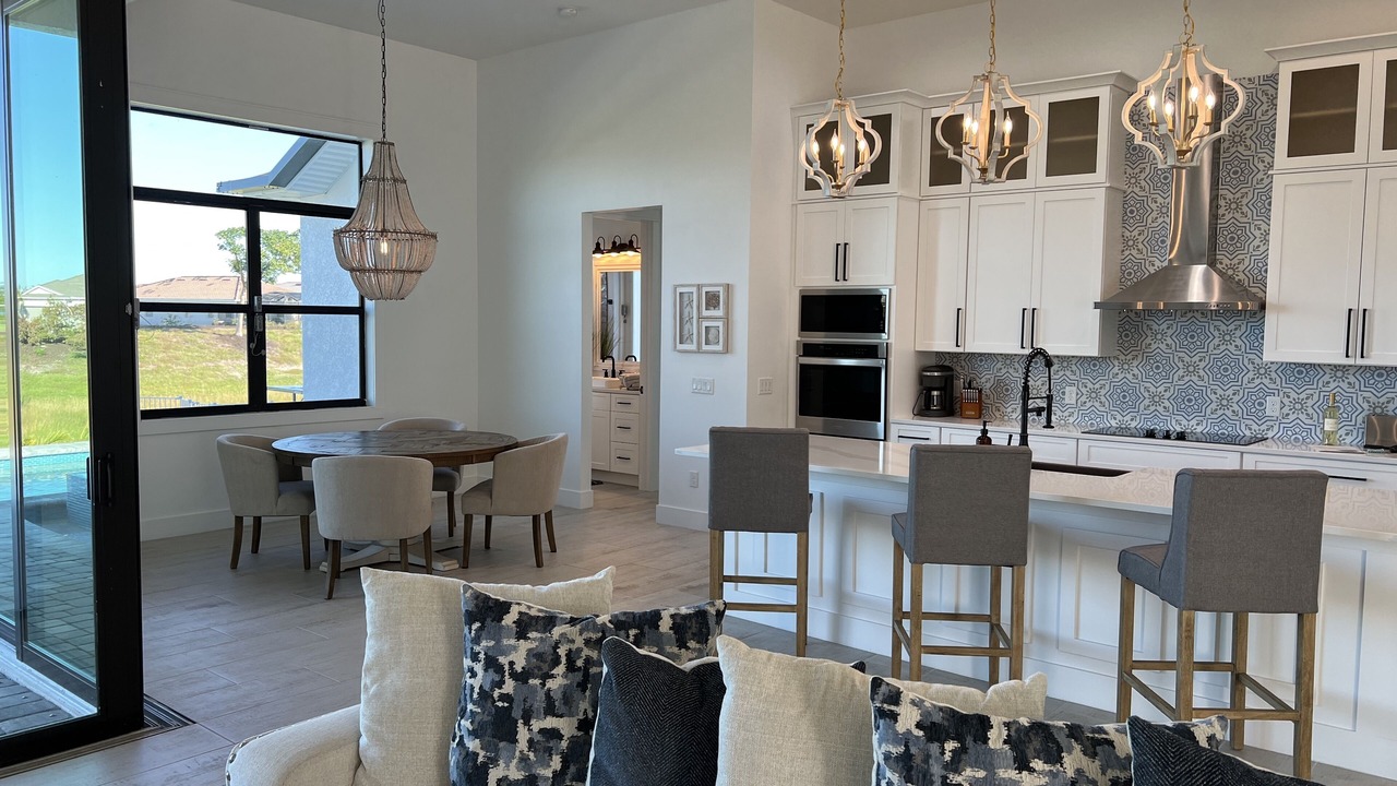 Photo of Livingroom in South Gulf Cove