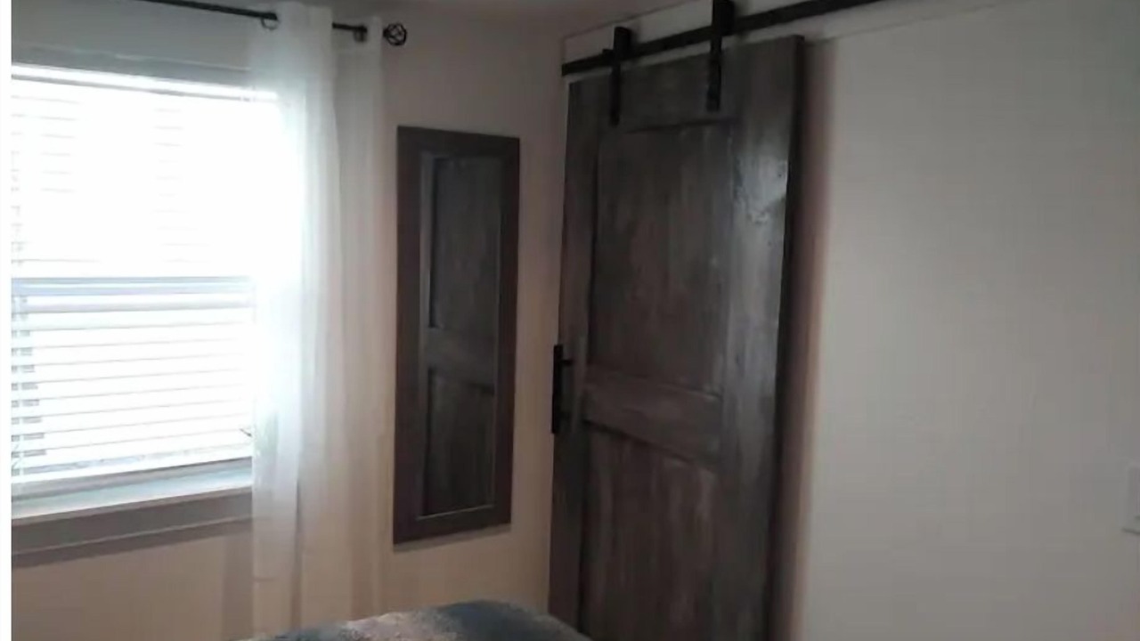 Photo of Bedroom in Courier City - Oscawana