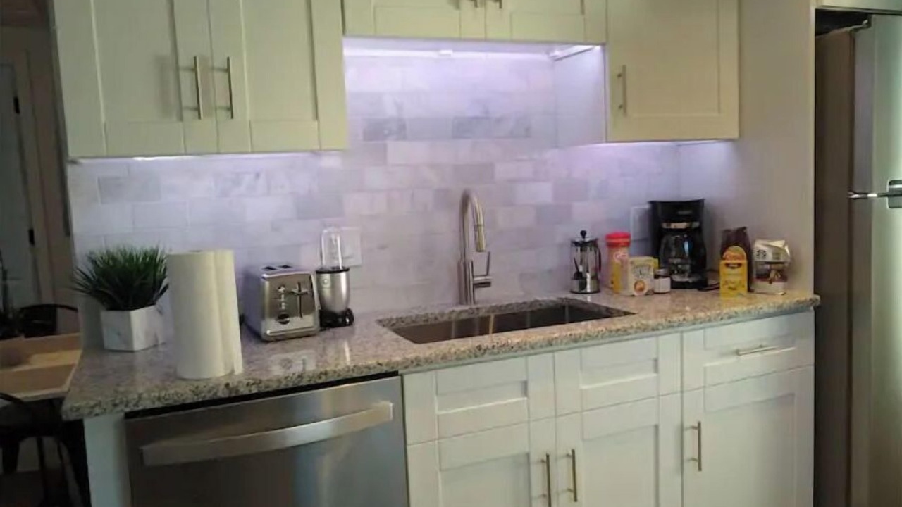 Photo of Kitchen in Courier City - Oscawana