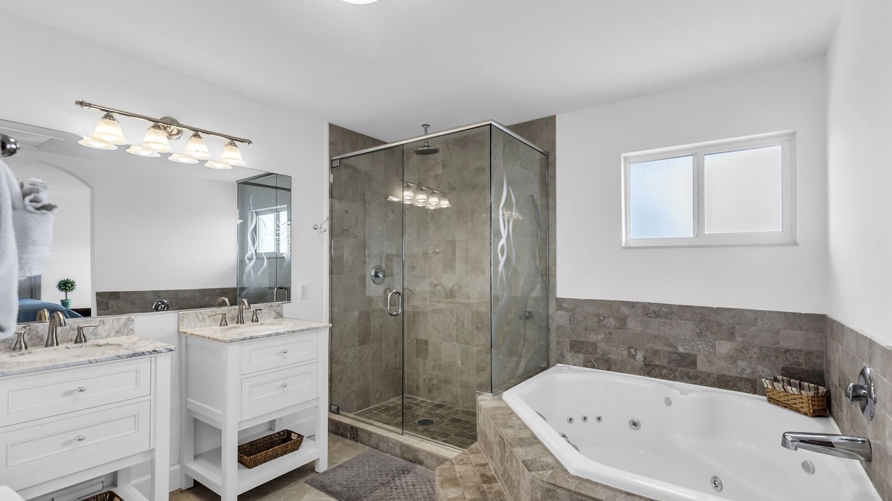Photo of Bathroom in Tavernier