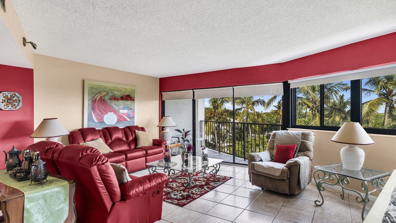Photo of Livingroom in Sunset Cove