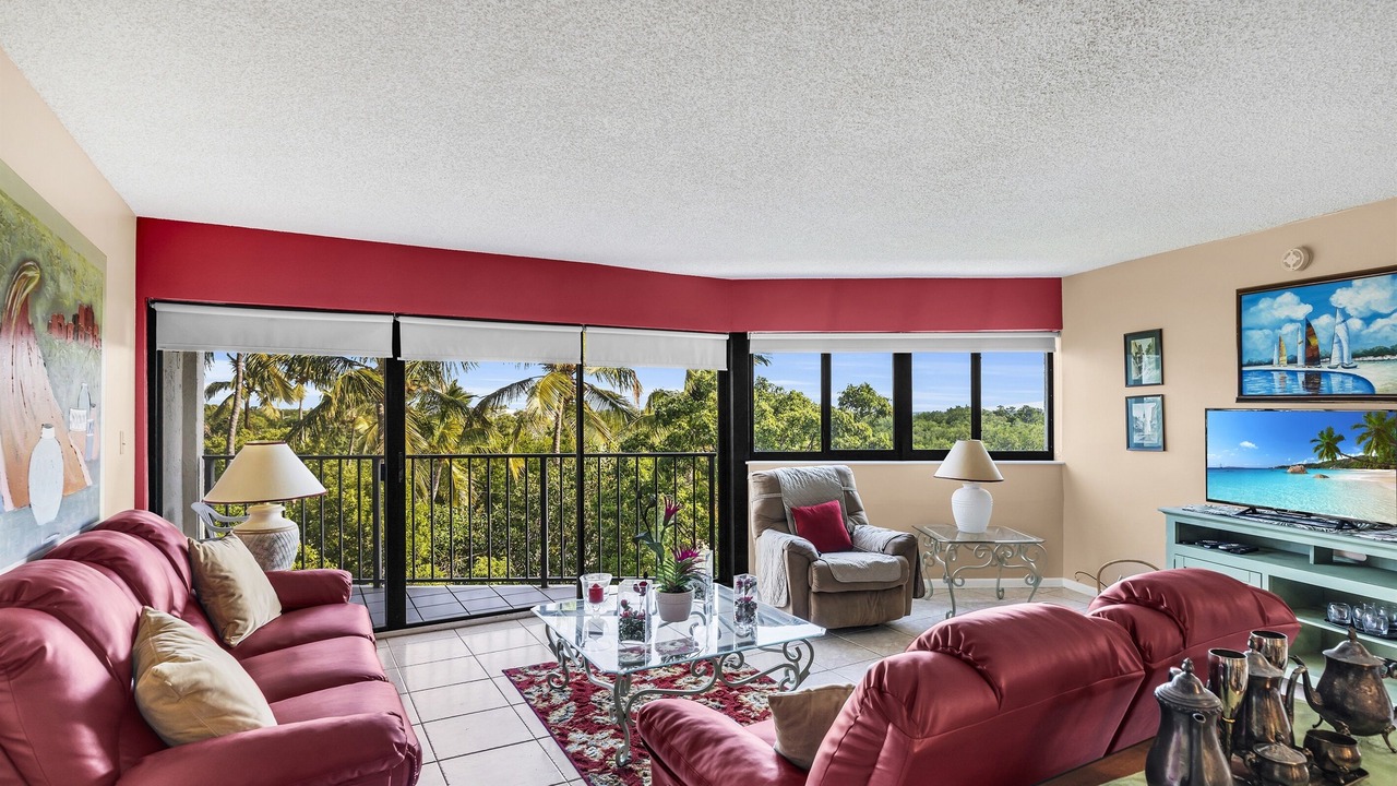 Photo of Livingroom in Sunset Cove