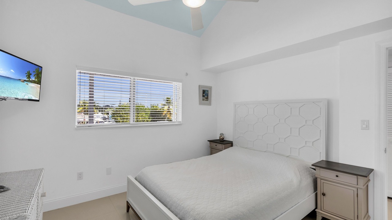 Photo of Bedroom in Plantation Tropical Park