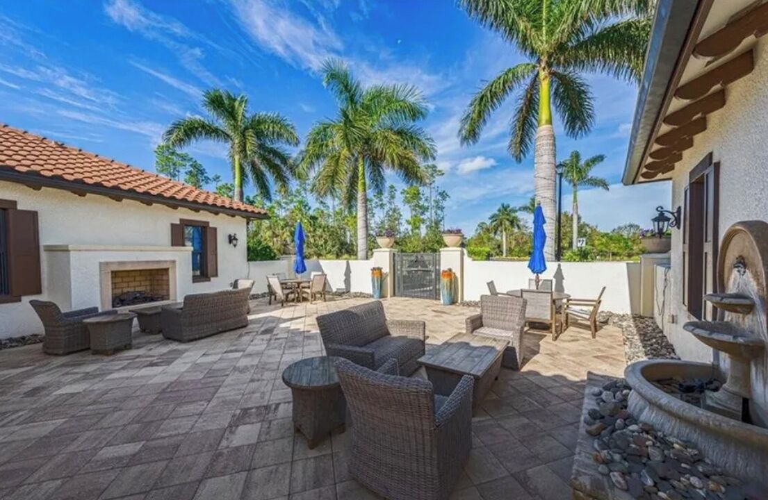Photo of Patio Balcony in Naples