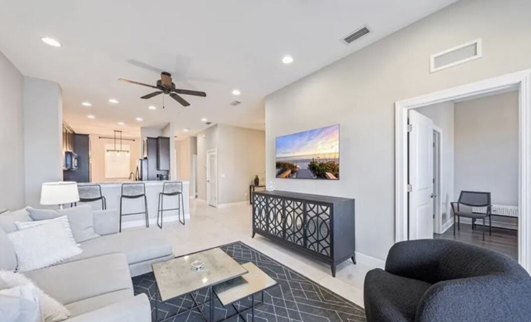 Photo of Livingroom in Naples