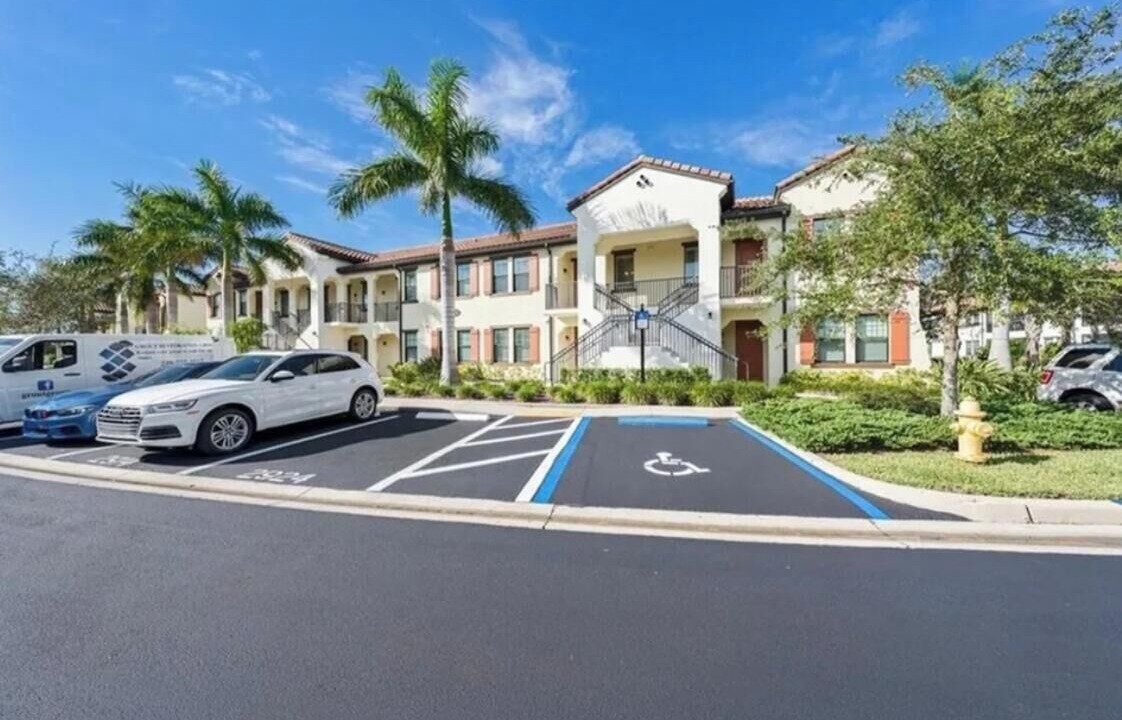 Photo of Outdoor in Naples