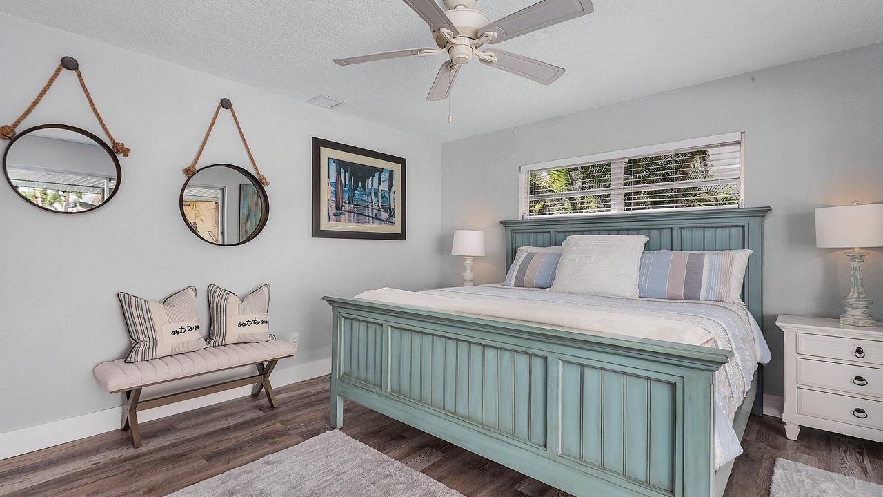 Photo of Bedroom in Yacht Club