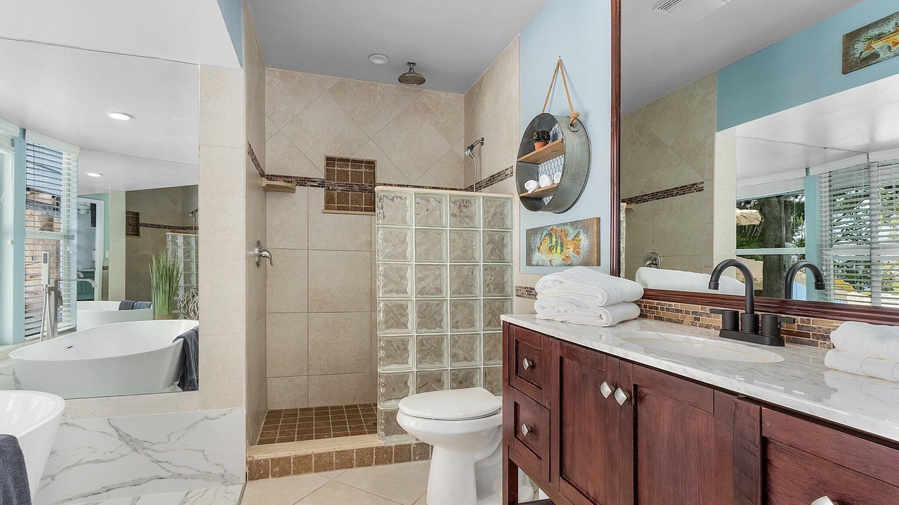 Photo of Bathroom in Yacht Club