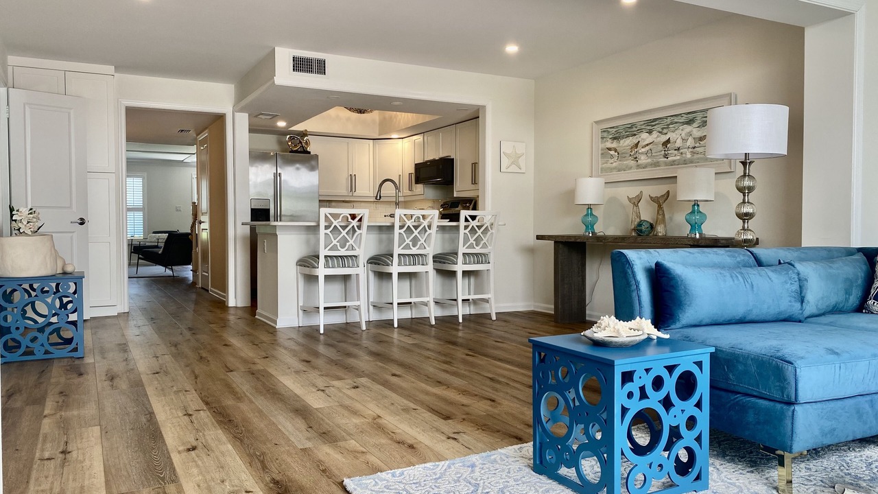 Photo of Livingroom in Central Beach