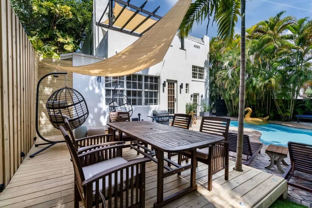 Photo of Outdoor in Northeast Miami