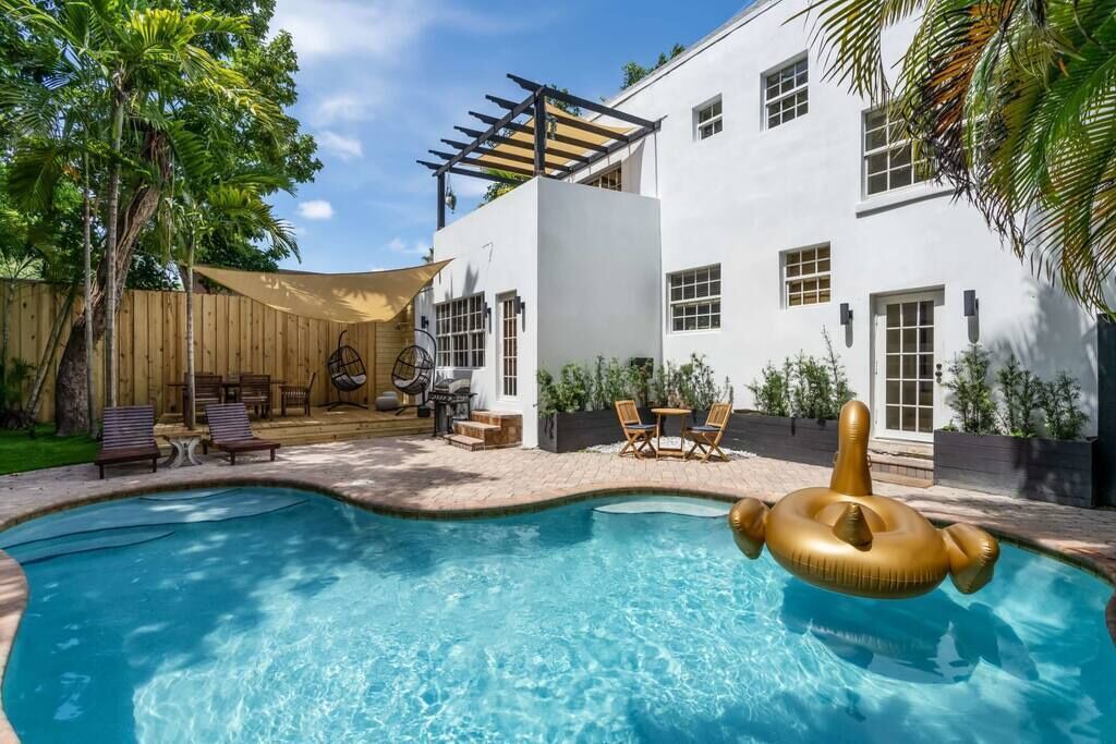 Photo of Outdoor in Northeast Miami
