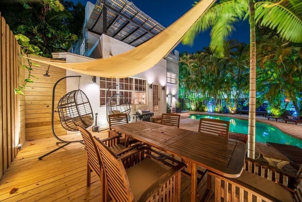 Photo of Outdoor in Northeast Miami