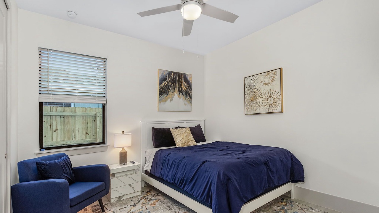 Photo of Bedroom in Naples Park