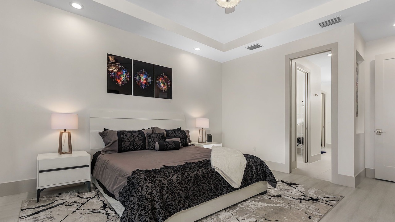 Photo of Bedroom in Naples Park