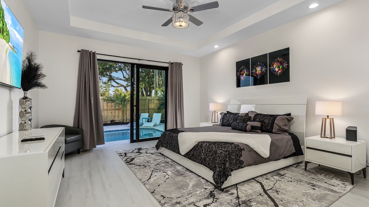 Photo of Bedroom in Naples Park