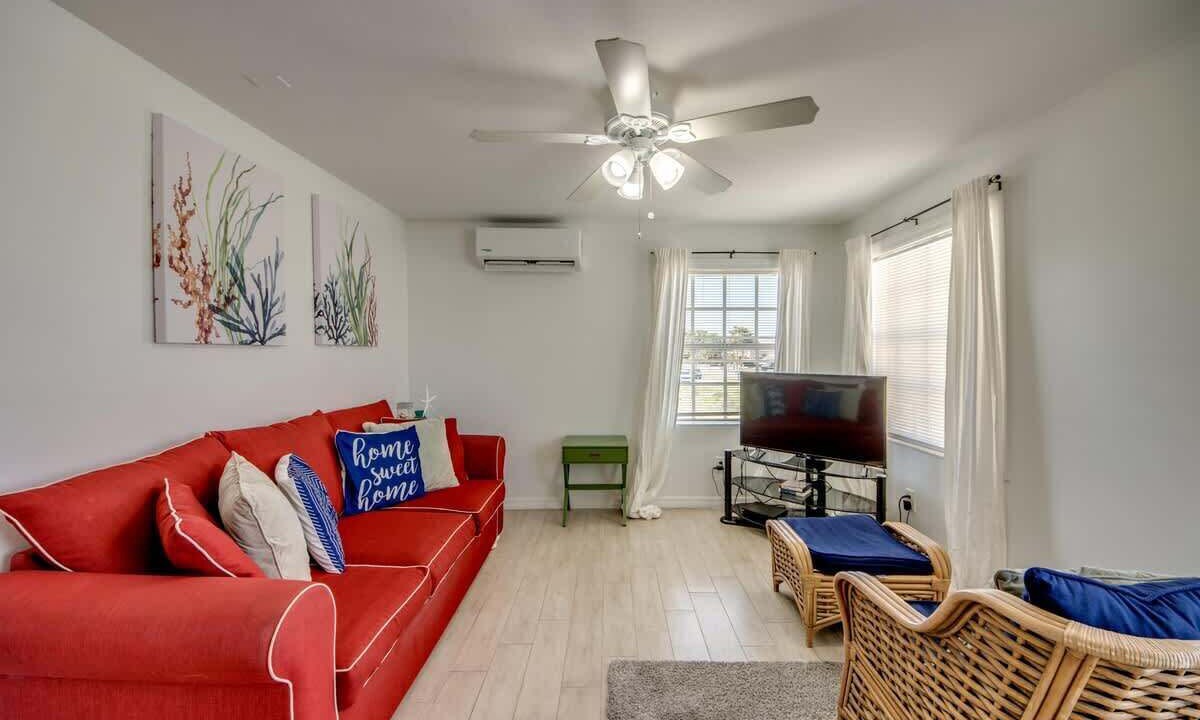 Photo of Livingroom in Fort Myers Beach