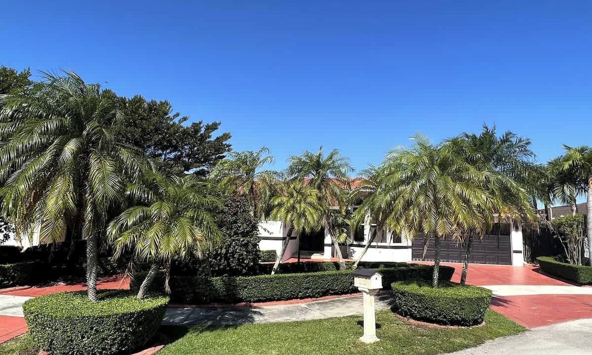 Photo of Outdoor in Tamiami
