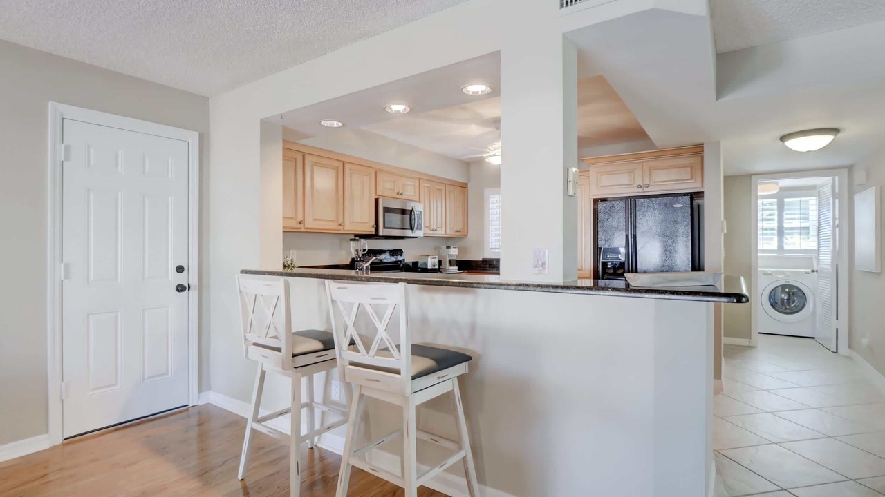 Photo of Kitchen in Royal Harbor