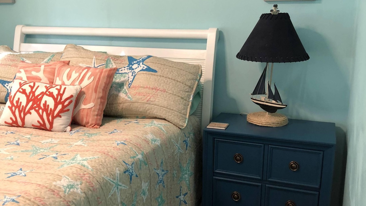 Photo of Bedroom in Edgewater