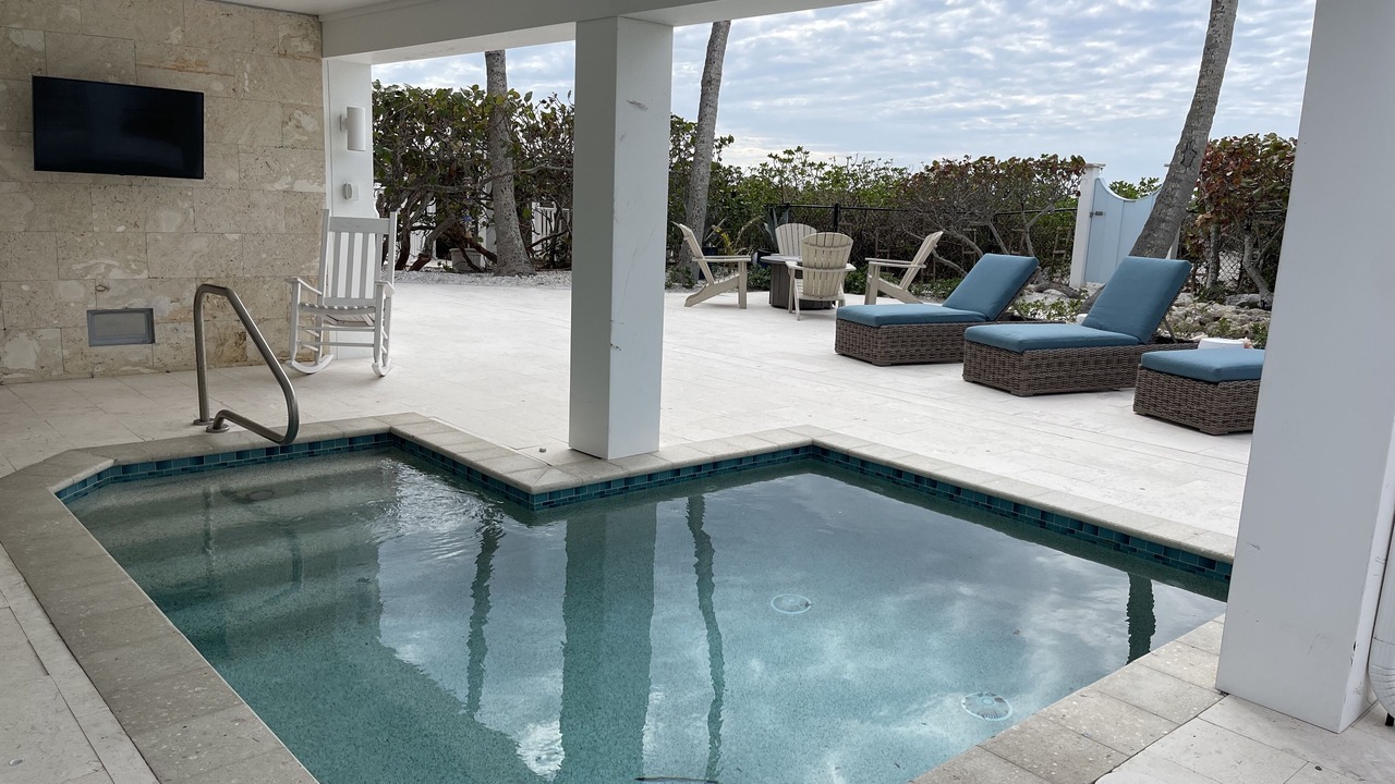 Photo of Outdoor in Golden Beach
