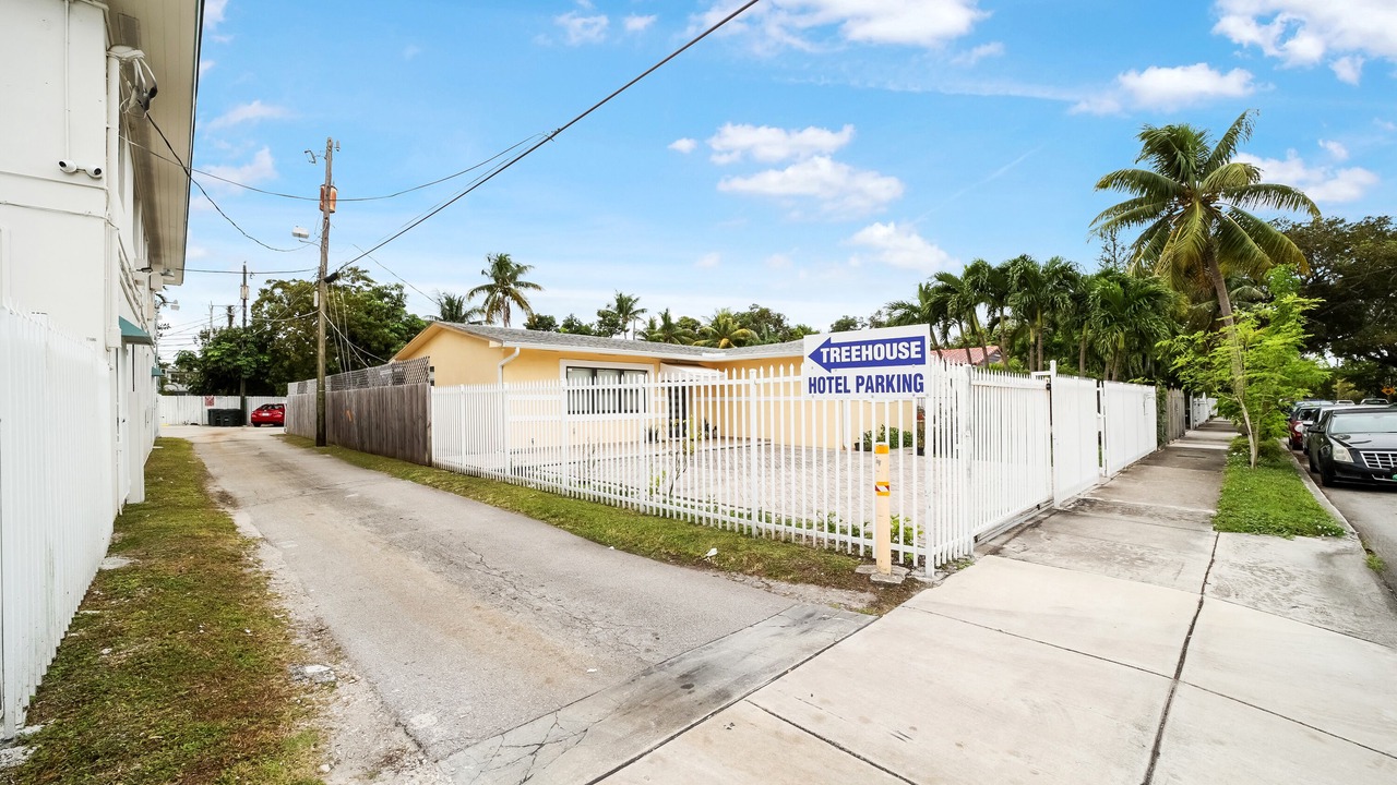Photo of Outdoor in Northeast Miami