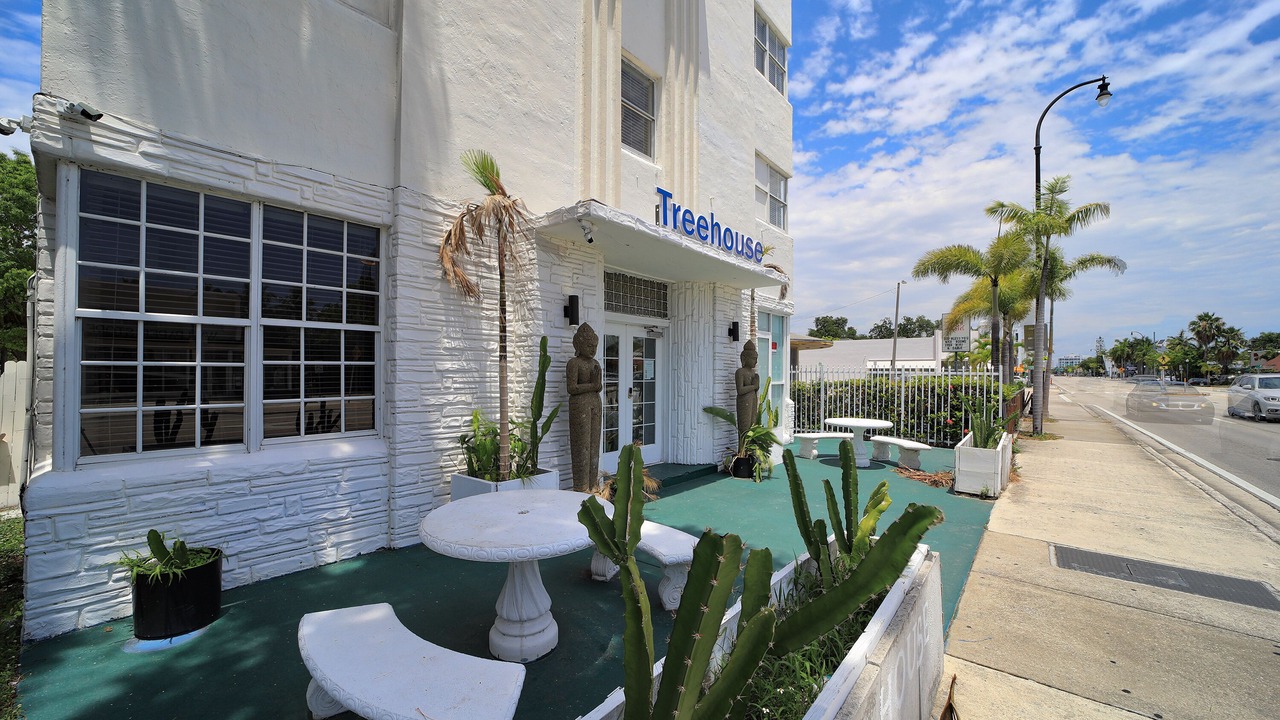 Photo of Patio Balcony in Northeast Miami