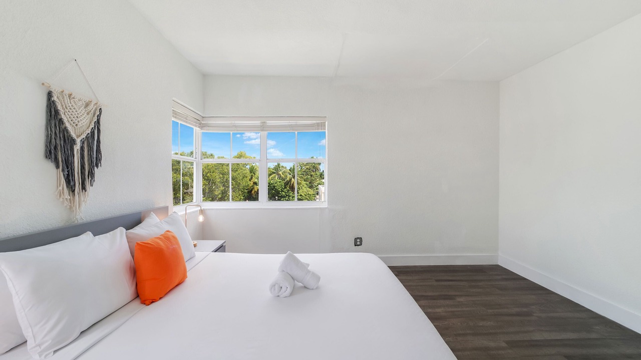 Photo of Bedroom in Northeast Miami
